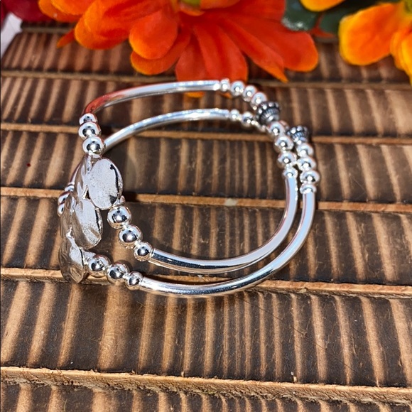 All Silver Double Strand Elastic Bangle - Picture 3 of 5